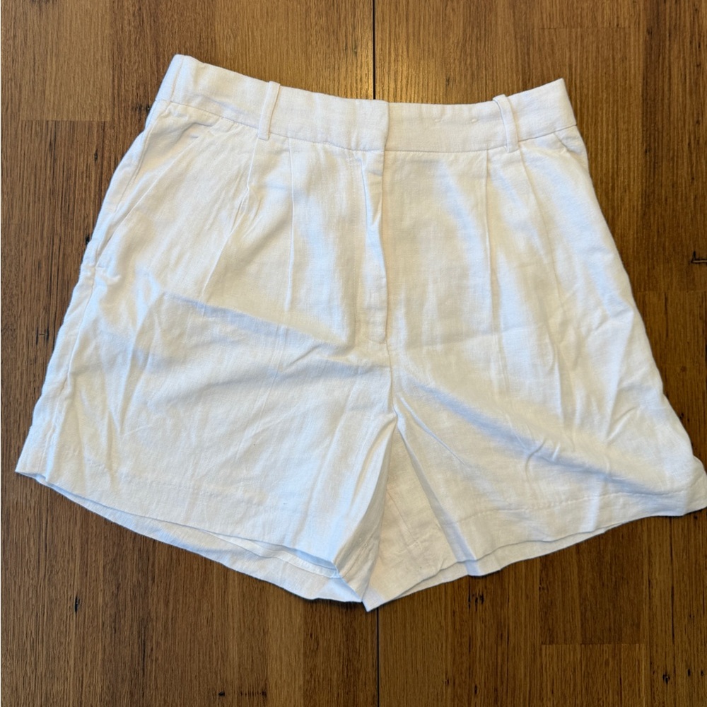 Abercrombie & Fitch Cream High Waist Shorts
